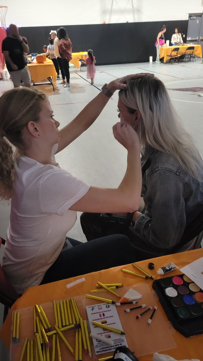 Amy Slobodecki tweet media