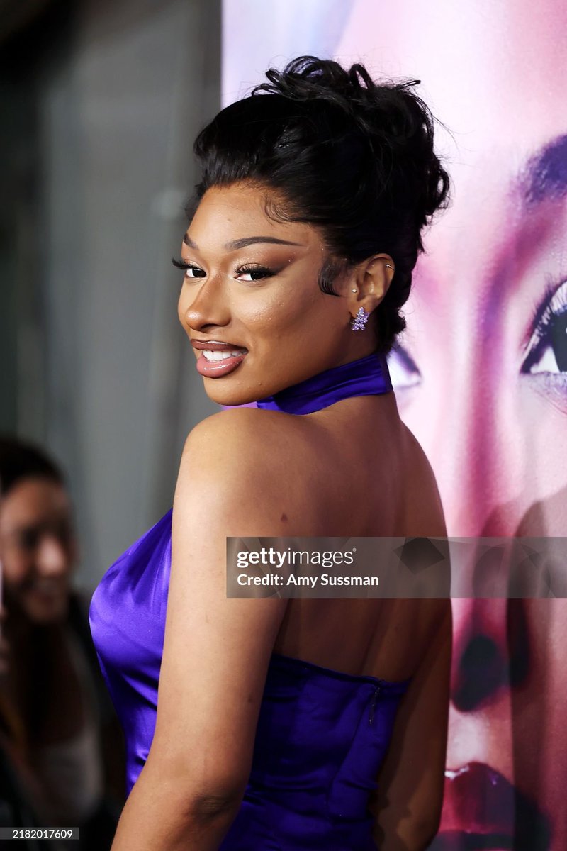 stallion_hub's tweet image. 📸 Megan Thee Stallion tonight in Los Angelos #InHerWords