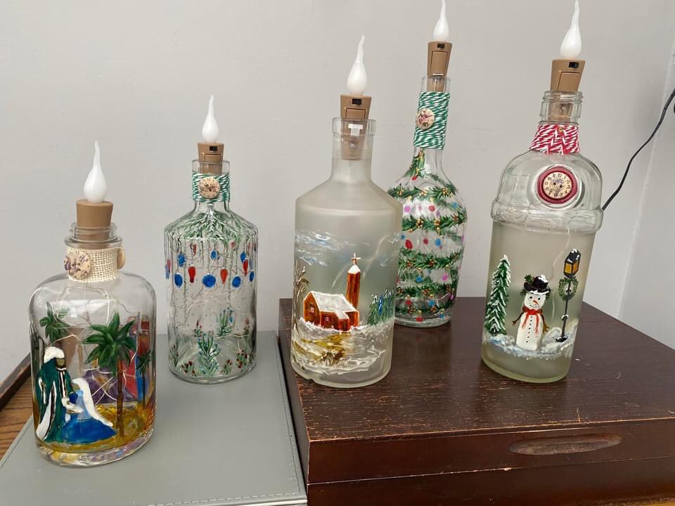 SouthCerneyHall's tweet photo. This weekend Sat 2nd Nov 10am-4pm 10th anniversary Annual Art &amp; Craft sale in the Village Hall. Lovely things to browse or buy. Home made cake &amp; cuppa £3 (cash). Cash preferred some tables have card readers https://t.co/14vc1ZC3mW