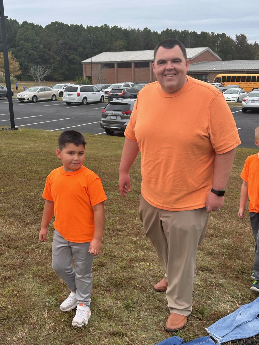 Chris Dossenbach tweet media