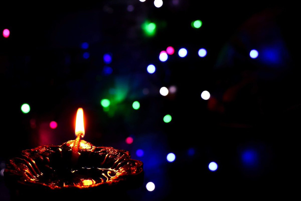 DeepCha45038573's tweet photo. Happy Diwali! May this festival bring you endless joy, good health, and success. Wishing you and your family a bright, peaceful, and wonderful Diwali. Enjoy the celebrations!🪔🪔🪔

#HappyDiwali #SubhDeepawali #FestivalOfLight #Diwali #Deepawali2024 https://t.co/bTo25JDlrQ