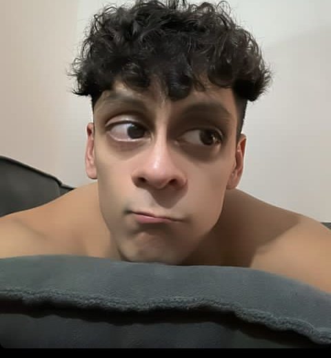 Yo cuando Nico desaparece de Twitter

Te extraño mugree <a href="/nicovaldi_/">el michi</a>