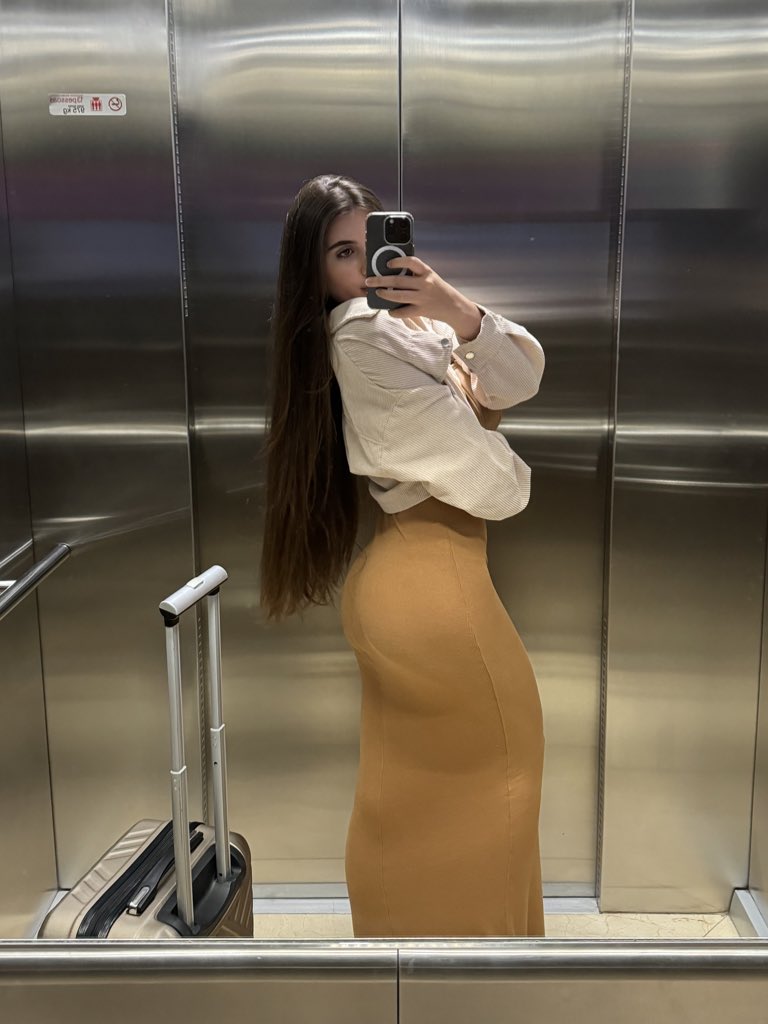 AlanaGelmi's tweet photo. Passar uns dias aqui em SP https://t.co/kznfldsKf8