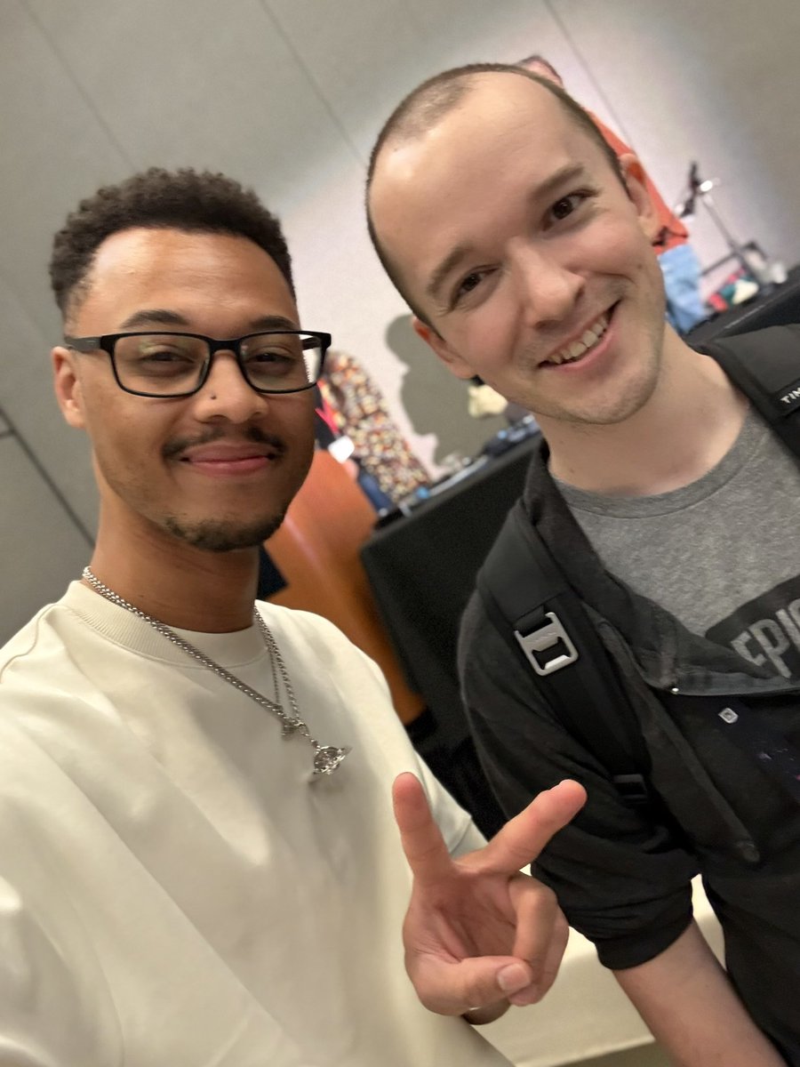 carsonalewis's tweet image. Good friends and good learnings! Nothing like getting to meet all the online people offline! #gamesoundcon