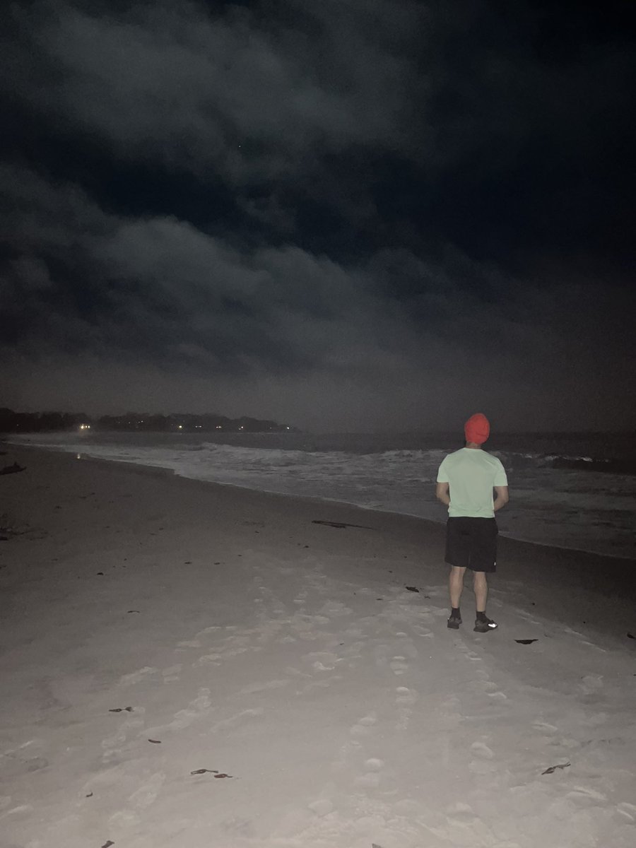 HSingh1287's tweet photo. Moonlit Beaches> 🌕 #cali #carmel https://t.co/zo9UboNX0y