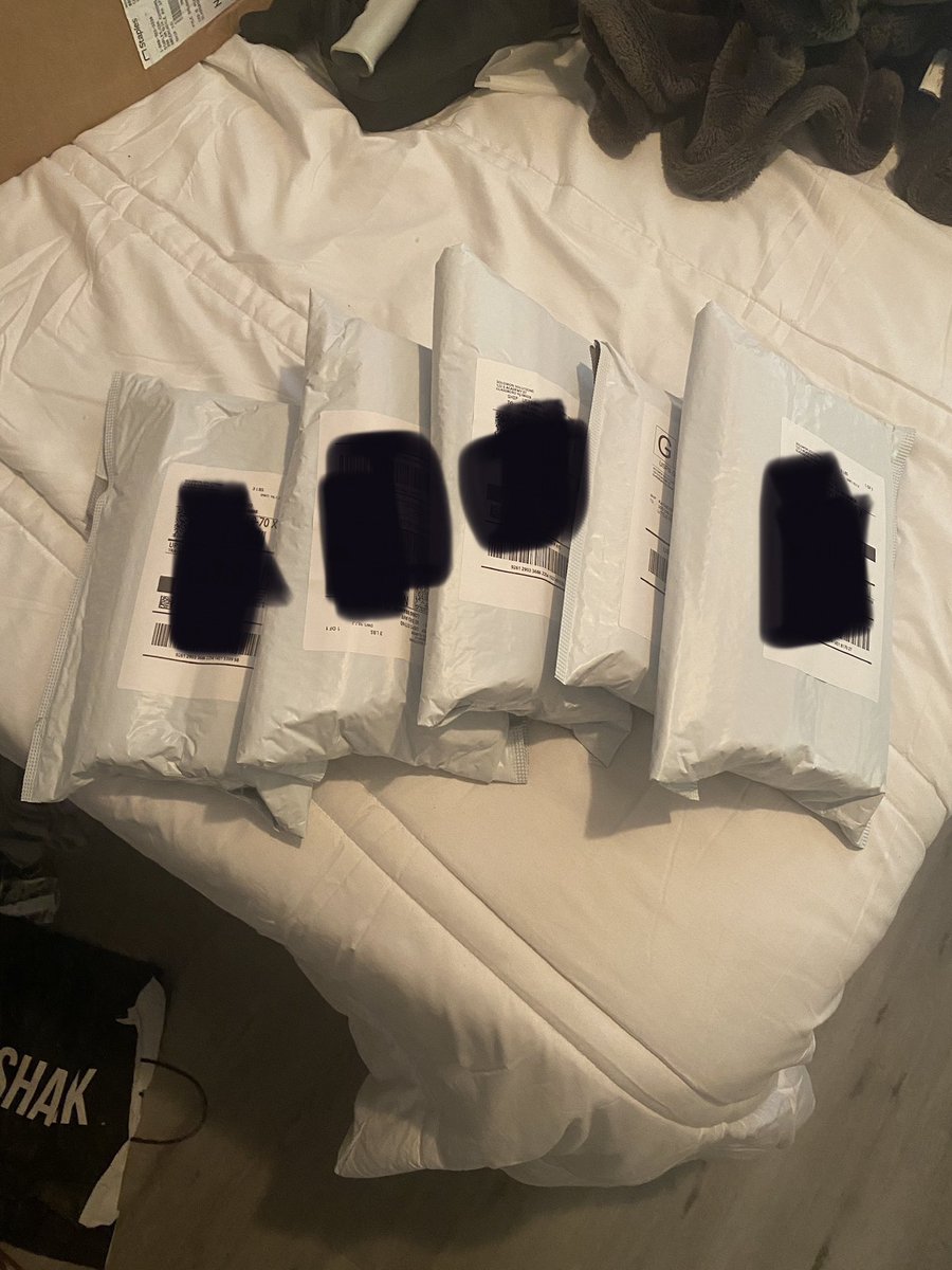 qtkyleee's tweet image. 1k in sales this is my first milestone, got hit with an IP complaint but other than that's things are going well, next goal is 5K