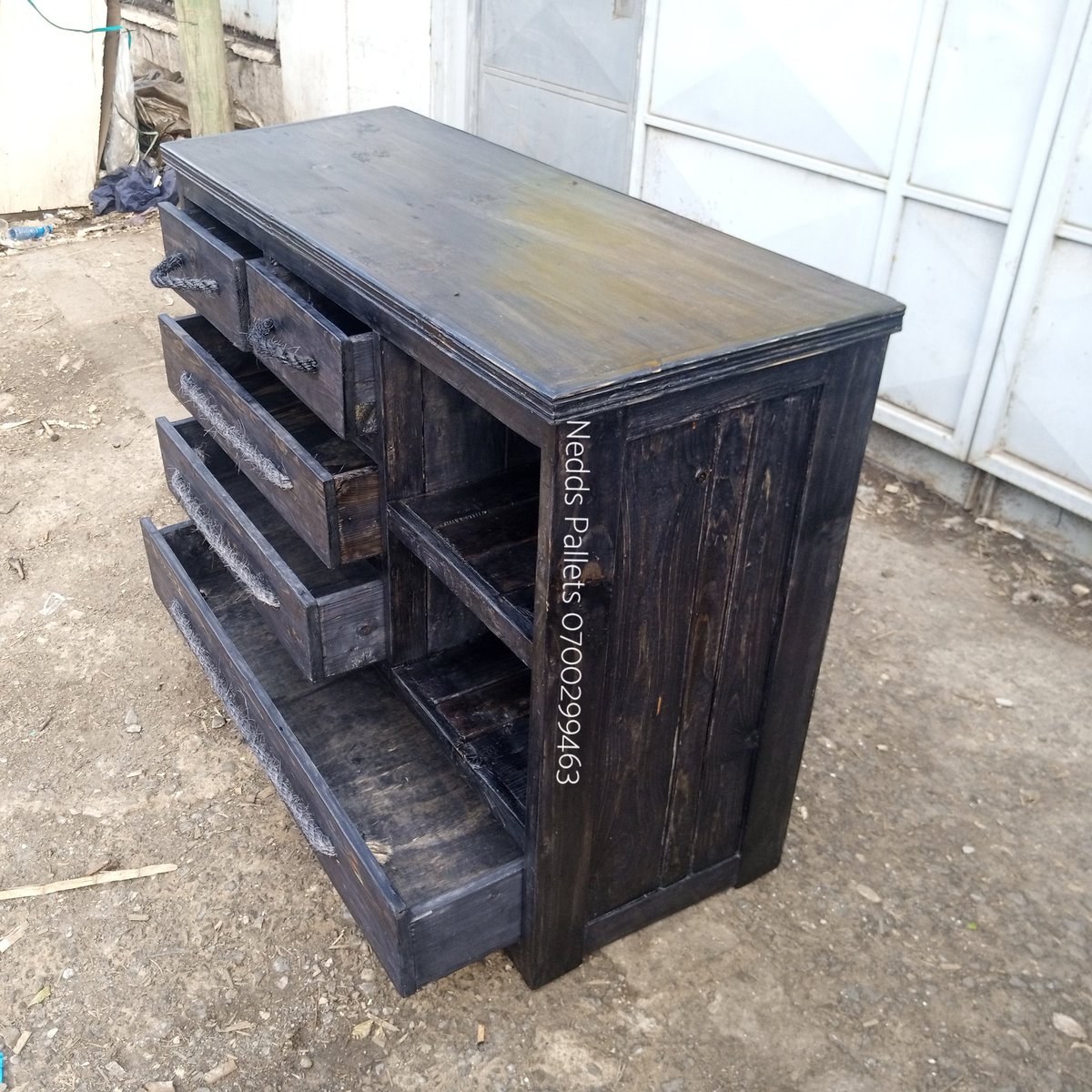 NeddPallets's tweet photo. Your trusted plug for pallet and reclaimed wood furniture is here.
📞0700 299 463 https://t.co/mf1SbbmBfX