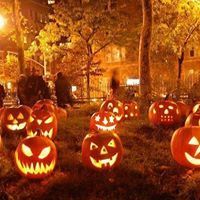 SweetMecandies's tweet photo. Happy Halloween!  What better way to celebrate the biggest candy holiday than with a bag of SweetMe Candy #halloween #ghosts #october https://t.co/S1pQIBgu8x https://t.co/KGUrB1ecsT