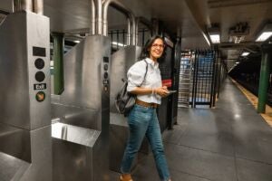 NYC Attempt to Scan Subway for Weapons With AI Fails Miserably as System Flooded by False Positives While Detecting Zero Actual Guns futurism.com/the-byte/nyc-a…