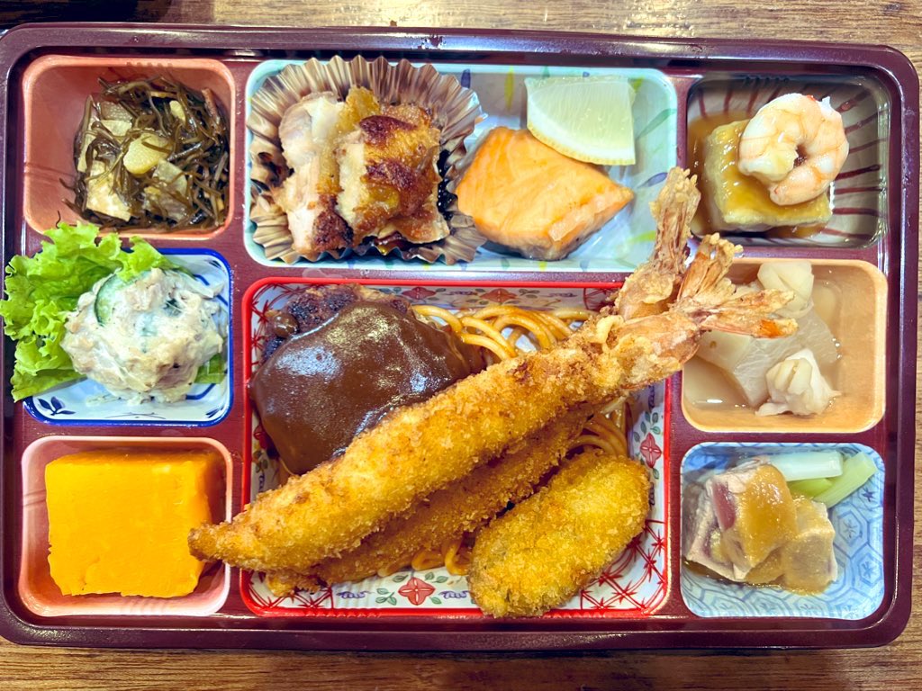 avidsyn's tweet photo. 本日ご予約のお任せ弁当🍱でした♪ https://t.co/0g3Dt18xbC
