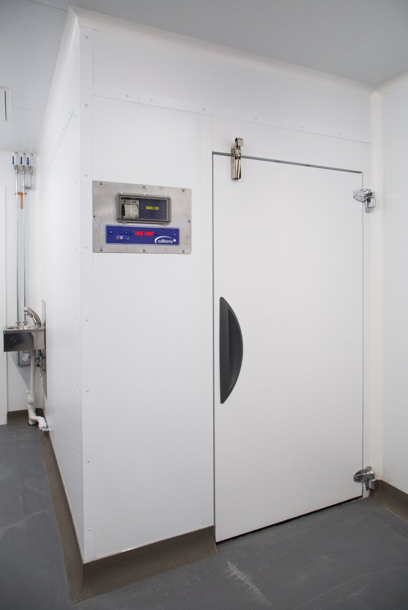 WilliamsRef's tweet image. Cook-chill systems can enhance food safety, reduce stress in the kitchen, improve productivity and deliver better quality meals - It’s the answer to many of the challenges facing todays foodservice operator. 👨‍🍳🔎 ow.ly/mSnq50TW9RY 

#BlastChiller #IncreaseProfitability