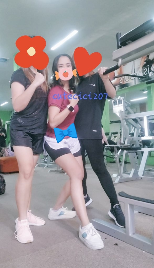 cutecici207's tweet photo. Kegiatan sehari hari sekarang gym terus.
Capek tapi seneng karena gym nya ada yang nemeni😊🥰 https://t.co/eur2iSyX3S