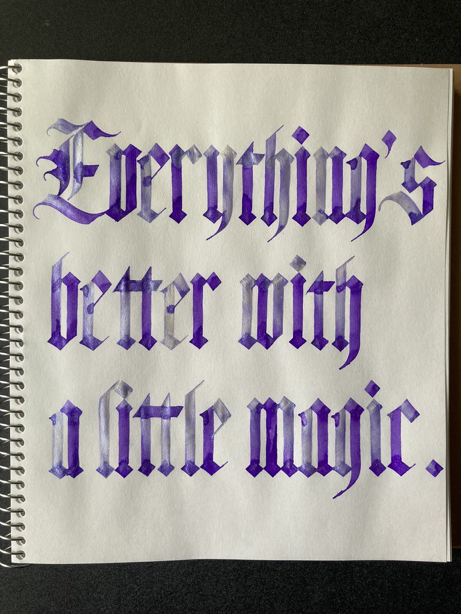 Fujino_Itoh's tweet photo. Everything's better with a little magic.
ちょっとした魔法があれば、すべてがもっと良くなる✨
🎃Have a bootiful Halloween🎃
#calligraphy #インク沼
#herbin violette pensee
#呉竹ラメの素 silver
#parallelpen 4.5mm
#HappyHalloween https://t.co/YgcMjeJlyi