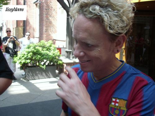 SirDave_'s tweet photo. @SirDave_ @FCBSpooky_ @marcmarquez93 Martin Gore https://t.co/0mhs7s102z