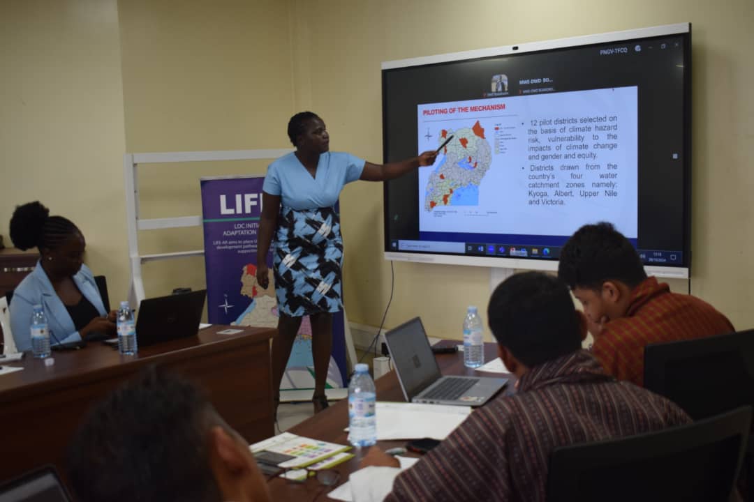 CCD_UG's tweet photo. 🌍 Bhutan’s learning visit to Uganda (Oct 28–Nov 1) under #LIFEAR! 🇧🇹🤝🇺🇬
They’re sharing insights on community-led climate resilience, from climate-smart farming to water security. This collaboration drives #ClimateAction toward resilience. #ClimateAdaptation #ccd https://t.co/37TKGKrCkW