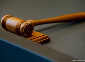 33-jarige Amsterdammer vervolgd om verkoop valse zorgdiploma's dlvr.it/TFvpFc