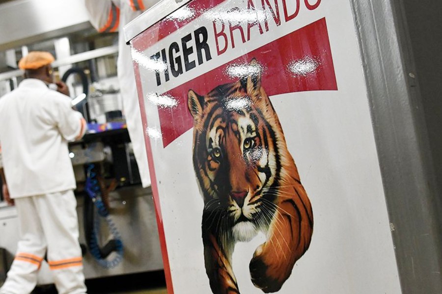 NewsinFive1's tweet photo. Tiger Brands offered assistance to some Listeriosis victims from 2017-2018.
#tigerBrands #listeriosis

Read: https://t.co/EmwIJjTcoO https://t.co/yTiz9sb683