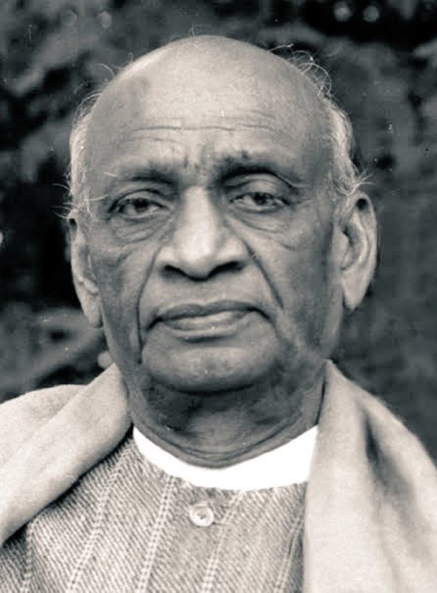Smart_Stud319's tweet image. लौह पुरुष सरदार बल्लभ भाई पटेल की जयंती पर कोटि कोटि नमन 🙏🙏🙏💐💐💐

#सरदार_वल्लभ_भाई_पटेल 
#sardar_patel