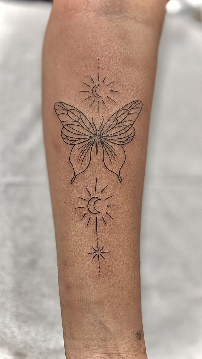 kvslati's tweet photo. The butterfly and moon tattoo represents the beautiful journey of transformation and renewal. The butterfly symbolizes growth, change, and the evolution of the soul. The moon represents illumination, intuition, and the ever-present cycles of life. #buterfly #moon https://t.co/lV1u9OlCJ5