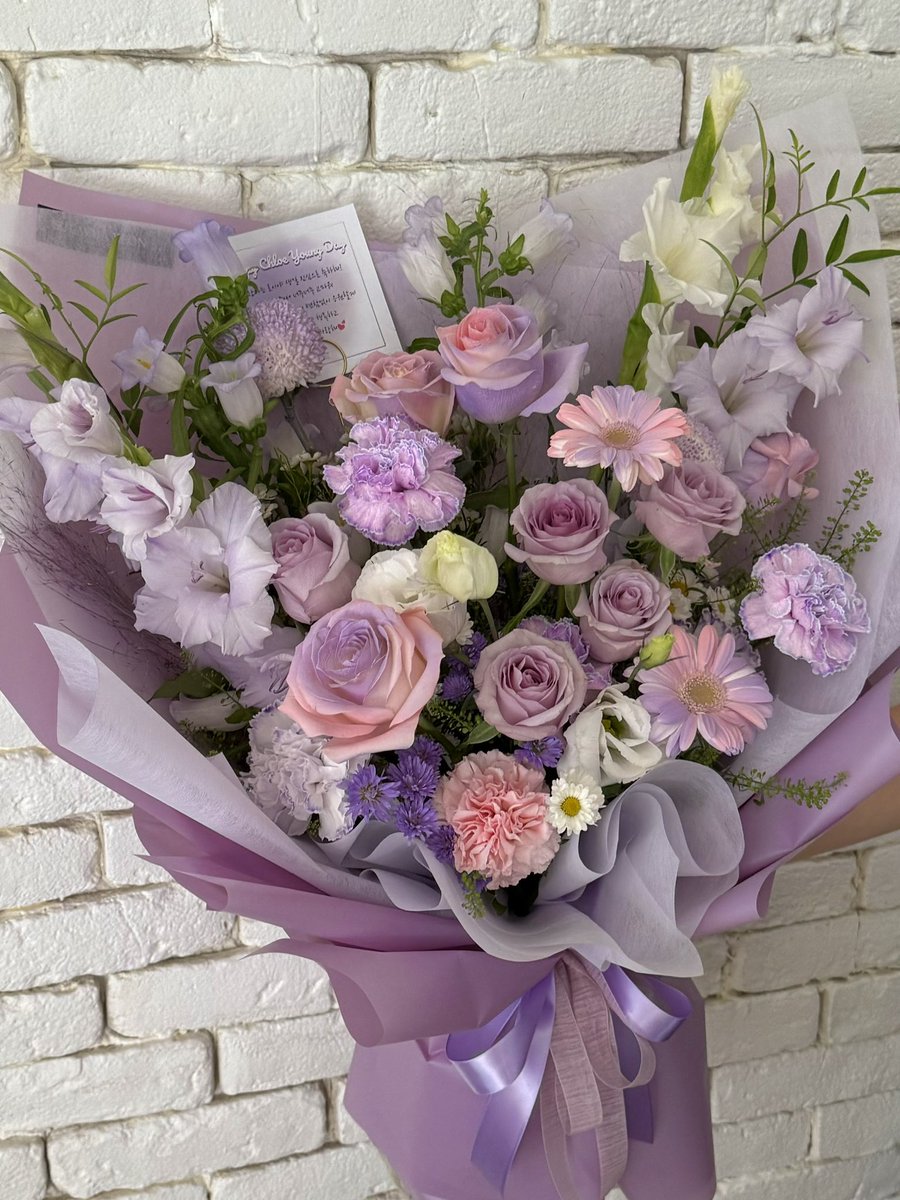 myloveloe's tweet photo. เท ๐ง๐ ๐ฏ๐ฏ๐ธ ๐๐ก๐ฅ๐จ๐๐๐จ๐ฎ๐ง๐ ๐ฃ๐ ๐ธ เท
์ฐ๋ฆฌ๋ก์ด ์์ผ ์ ๋ฌผ ์ ๋ฌ ์๋ฃ๐ฅฐ๐
์์ ์ ๋ฌผ์ด์ง๋ง ๋ก์ด๋ฅผ ์์ํ๋ ๋ง์๊ณผ
์ฌ๋ํ๋ ๋ง์์ ๊ฐ๋ ๋ด์์ต๋๋น๐
๋ก์ด์ผ ์ ๋ฌผ ๊ฐ์ ํ๋ณตํ ํ๋ฃจ ๋ณด๋ด๐
#HAPPY_ChloeYoung_DAY
#BADVILLAIN #๋ฐฐ๋๋น๋ฐ
#ChloeYoung #ํด๋ก์ด์ https://t.co/5hWuZDBKHC
