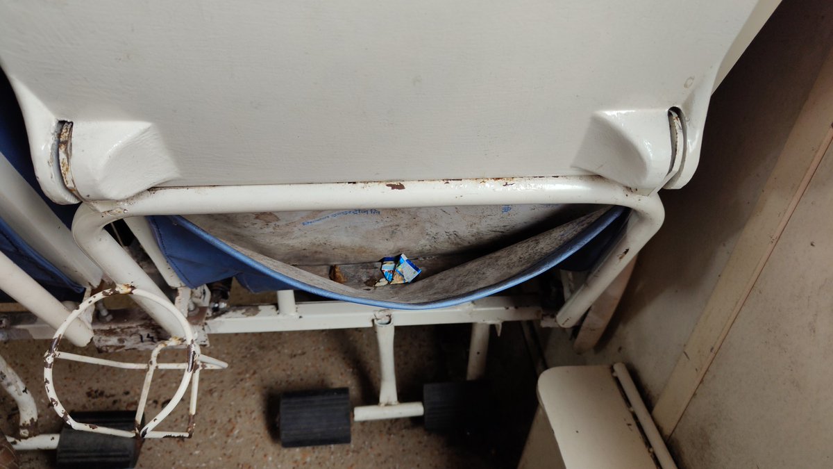TodiVinay's tweet photo. 2024103104016 Rail Madad Reference No. Can you  seat here, Got call from  this No.9002020886 ,Arguing.I am abusing railmadad service for raising this.Kindly record your helpline calls,Threatning me to raise complain against me. @AshwiniVaishnaw @RailMadad https://t.co/AC8oOPBPfp