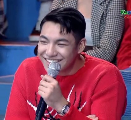 iLoveDarren_24's tweet image. Patunay lang na palagi syang gwapoo!! Napaka cuteee!! 🥰🥰🥰

#DARREN @Espanto2001
#AwoooShowtime