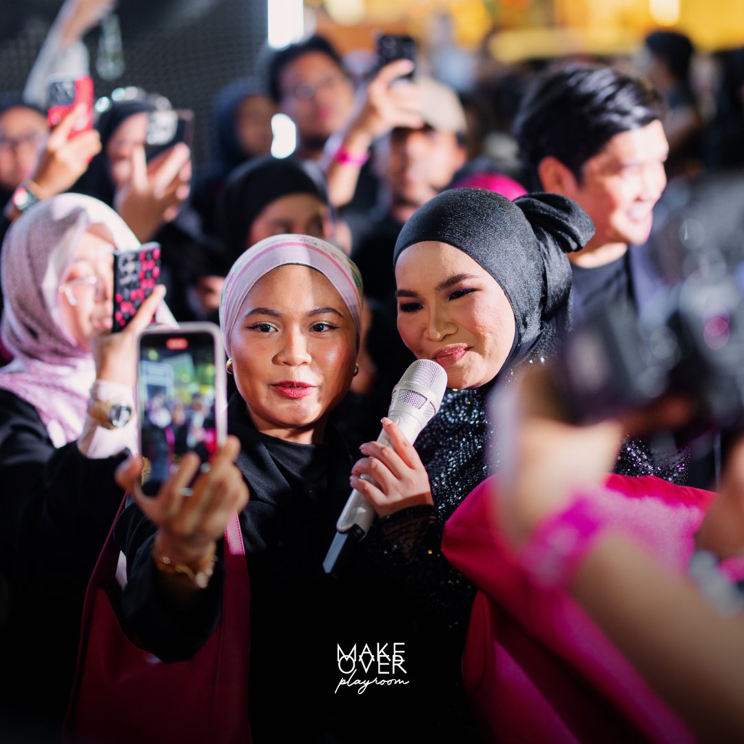 makeovermy_'s tweet photo. Aina Abdul made an unforgettable entrance at the Make Over Playroom at Starhill KL for our exclusive Malaysia launch!๐Were you there to catch the magic?๐๐โจ @GuardianMYS
#MakeOverPlayroomKL
#MakeOverBeyondBeauty
#GuardianMY https://t.co/YrNaOuDXAg