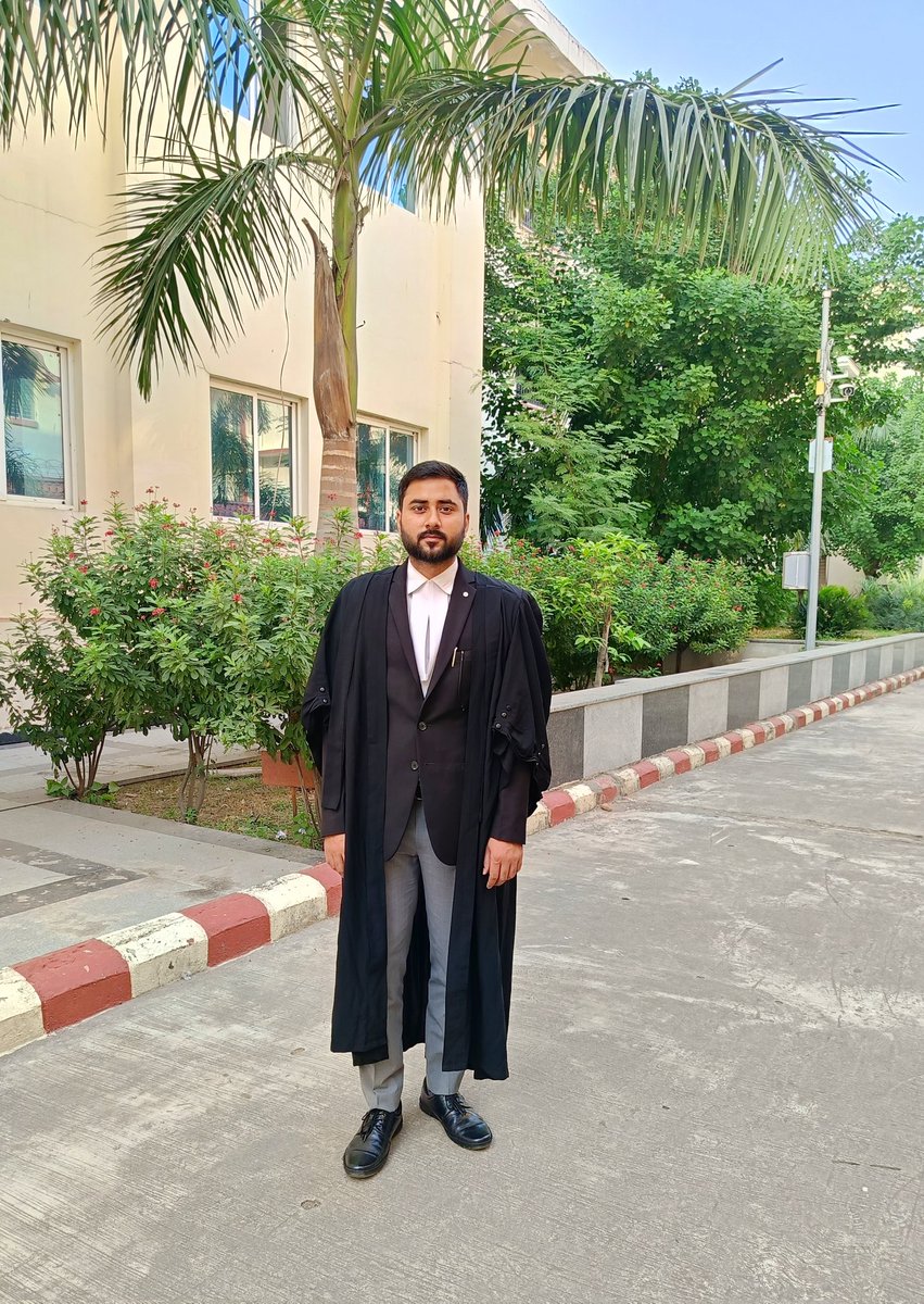 S_Saantanu's tweet photo. और साहस दें। इस पावन पर्व पर माता लक्ष्मी का आशीर्वाद आपके घर में समृद्धि, स्वास्थ्य, और खुशियों का संचार करे। दियों की रौशनी और परिवार की गर्माहट आपके दिल को प्रेम और उजाले से भर दे। मां लक्ष्मी और भगवान श्री गणेश की कृपा से सबका कल्याण हो।

🙏 जय श्री राम 🙏 https://t.co/lhMN2BYlEY