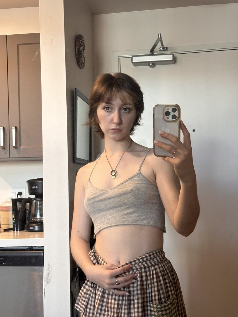 rheyuko0's tweet photo. Hi guys this is what i look like. See u in a few months https://t.co/5WOT3ReB7j