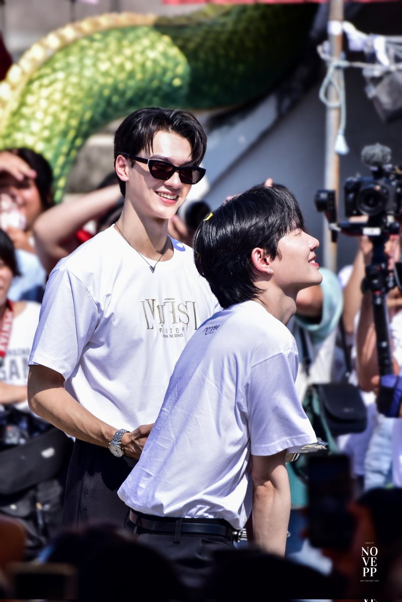 nove_pp's tweet photo. ยิ้มน้อย ยิ้มใหญ่เลยนะพ่อครู ♡

Khemjira Worship
#บวงสรวงเขมจิราต้องรอด https://t.co/dk4FfLwNqx