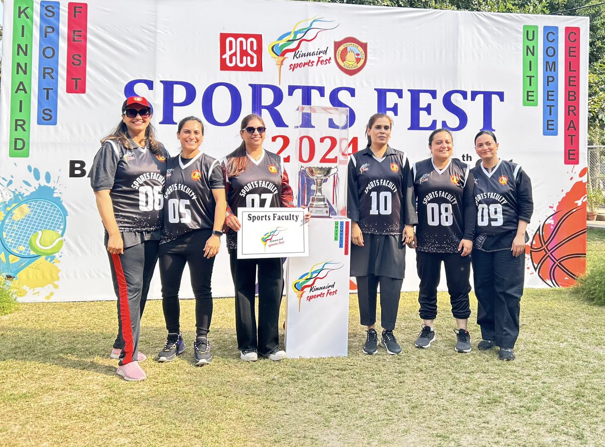 Our Sports Faculty stepped into the Court- the team is led by Head sports <a href="/ammararubab19/">Ammara Rubab</a> and <a href="/HinaAzam10/">Hina Azam</a> Farah Naeem, <a href="/NazishWaqar4/">Nazish Waqar</a> , Ms Farzana, Hina Pervaiz were members- our team will play Final match against Admin on Friday at 10:00am-
<a href="/sohailimrangeo/">Sohail Imran</a> <a href="/iamqadirkhawaja/">Qadir Khawaja</a>