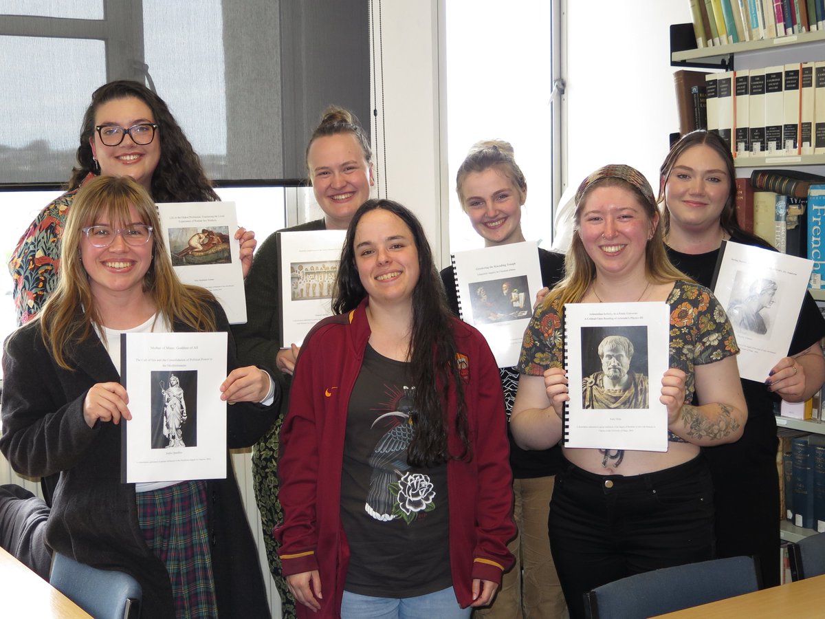 In celebration of the 2024 <a href="/OtagoClassics/">Classics at Otago</a> Honours cohort facebook.com/OtagoClassics/…