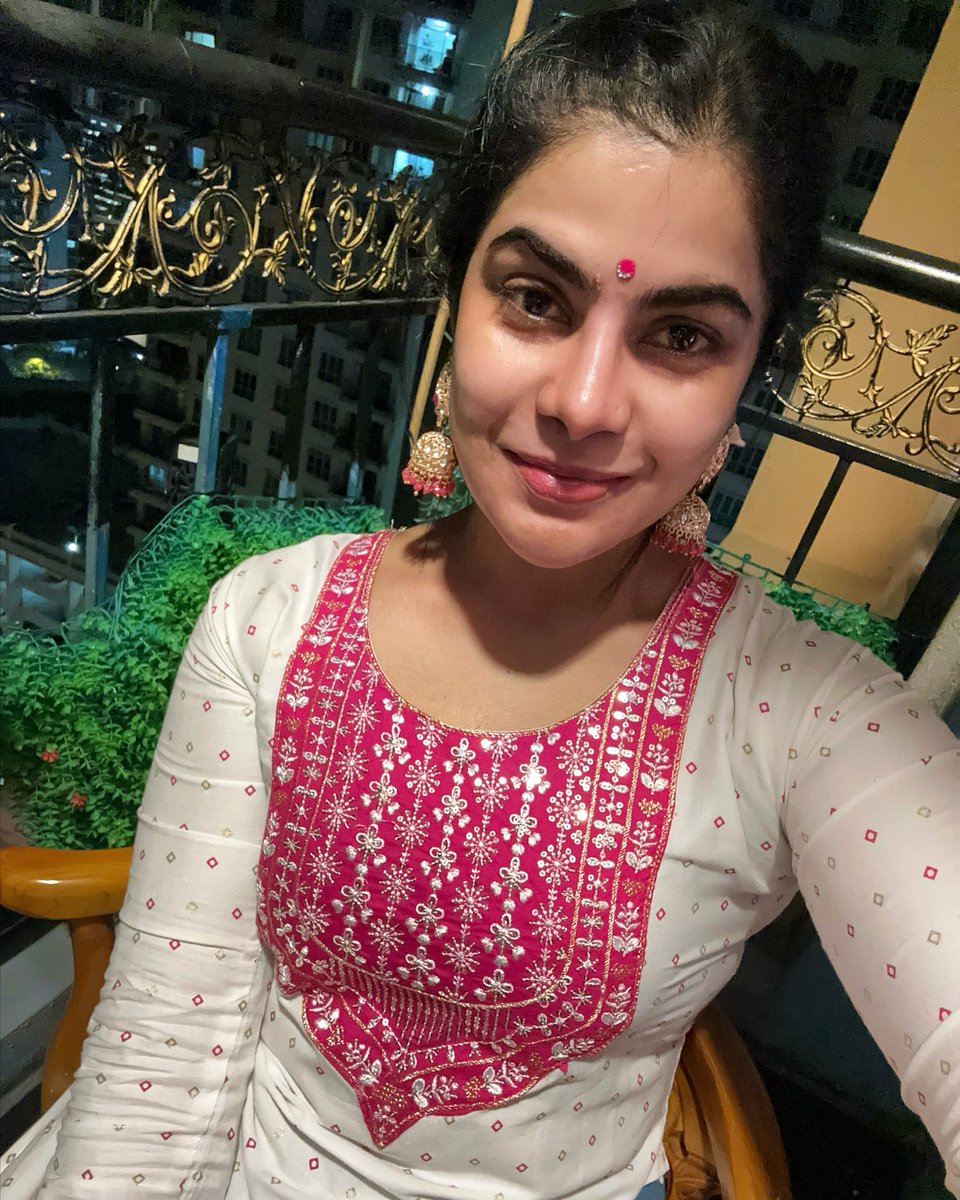 reetharamudoo's tweet photo. Happy Diwali doi https://t.co/b4Nkhs1fAP