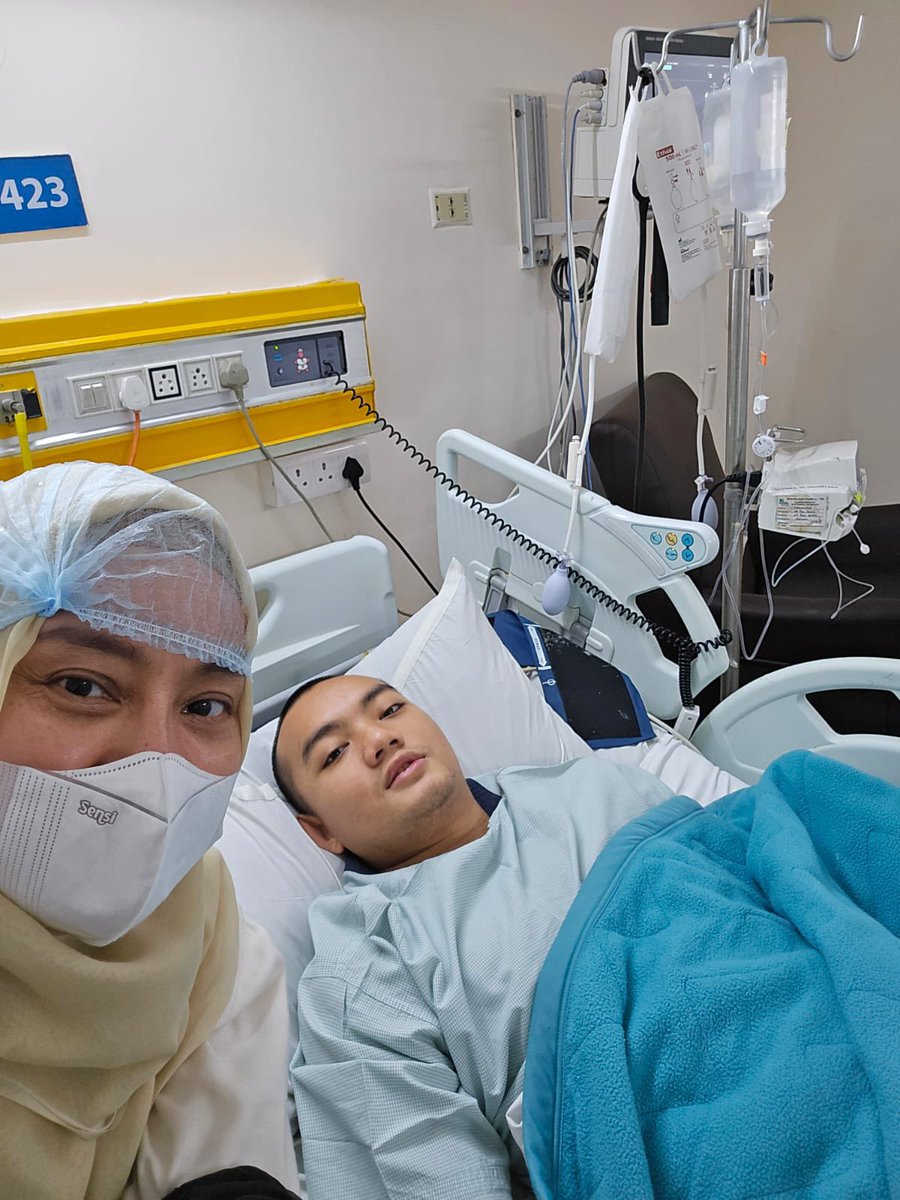 Jansen Sitindaon (@jansen_jsp) on Twitter photo Barusan dapat update informasi terbaru terkait keadaan bang <a href="/Andiarief__/">andi arief</a> di India, dari keluarga:
1) Alhamdulillah dua hari lalu bang Andi sudah keluar dari ICU. Kondisinya skrg masuk dalam masa2 terpenting, menghindari penolakan bagian tubuh lain terhadap organ baru ini. Dan Barusan dapat update informasi terbaru terkait keadaan bang <a href="/Andiarief__/">andi arief</a> di India, dari keluarga:
1) Alhamdulillah dua hari lalu bang Andi sudah keluar dari ICU. Kondisinya skrg masuk dalam masa2 terpenting, menghindari penolakan bagian tubuh lain terhadap organ baru ini. Dan