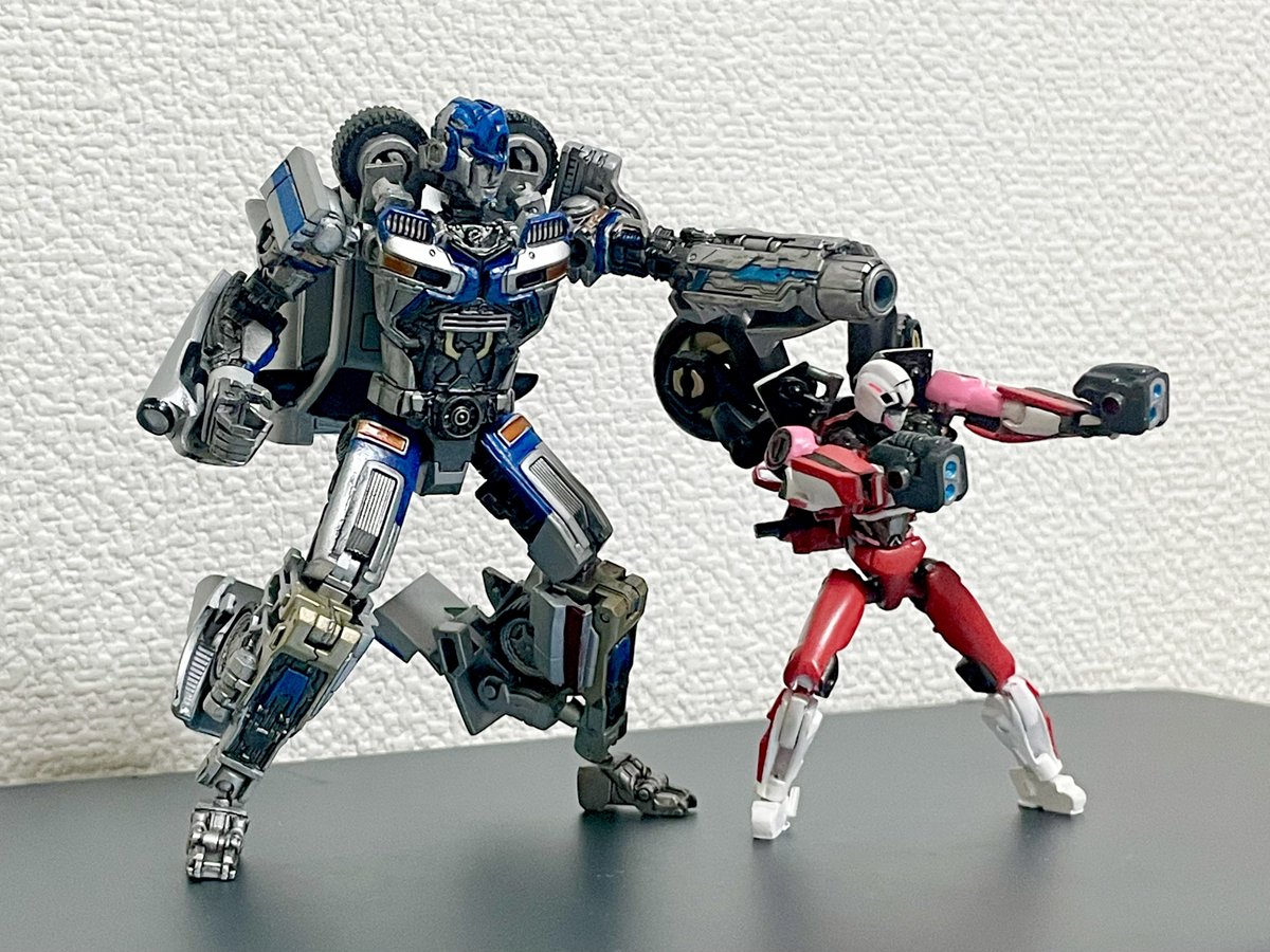 hibons's tweet photo. 以前カスタムしたアーシーと並べてみた https://t.co/S0ppyF4NgQ