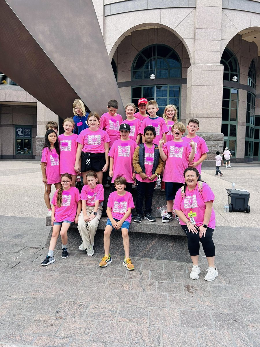 MsRowe6's tweet image. 🧳 Texas History Comes to Life! 🧳 Our field trip to the Bob Bullock Museum was a blast as we dove into the rich history of Texas! From interactive exhibits to fascinating artifacts, our students learned so much about the Lone Star State! @WCHDonna @wcheprincipals @Poetbutterfly1