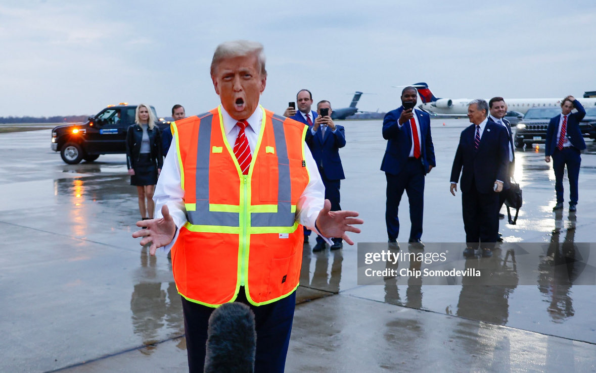 Mary L Trump tweet media