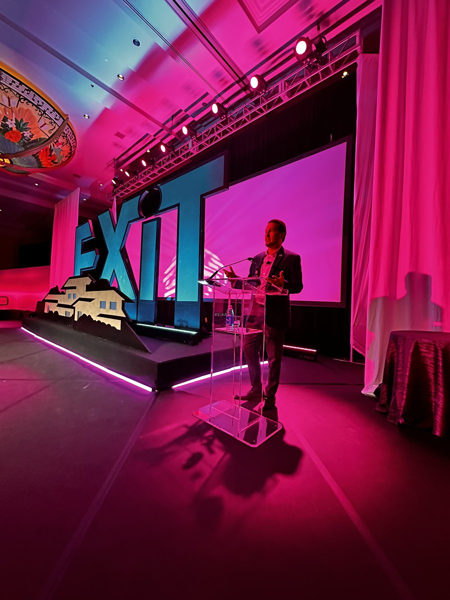 TheKelWilliams's tweet image. So honored to be asked to speak about one of our #EXITREALTY Mindset Trainers #AngelTucker ￼#TheNashvilleRealtor #LOVEXIT #EXITCONV #BehindTheScenes #DiscPersonalityTraining #DISC
Absolutely life-changing!