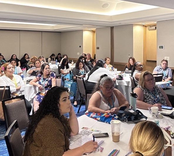FamsInSchools's tweet photo. FIS’s Dr. Jessie Cuadra &amp; Daniela Hernández, M.Ed., presented our #ParentNation curriculum, developed by @TMWCenter from @DrDanaSuskind’s book, at the Region 9 Head Start conference. When communities, schools, &amp; partners work together, we create a brighter future for generations! https://t.co/Orhi6oAcxj