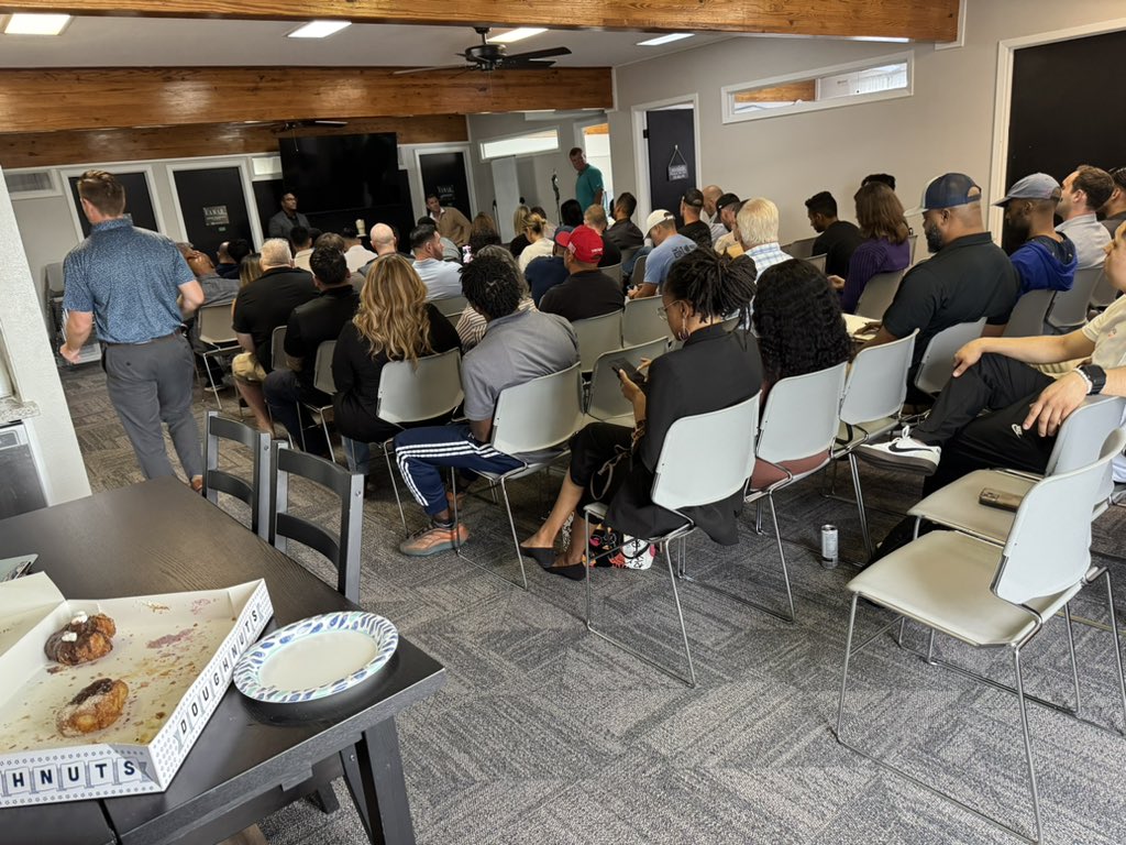 GregoryMonette's tweet photo. We were very fortunate and honored to be invited to speak at King James Lending office in front of several investors, wholesalers, brokers, builders and developers today in Seabrook. ⛵️ https://t.co/Rz6xp9hjpR