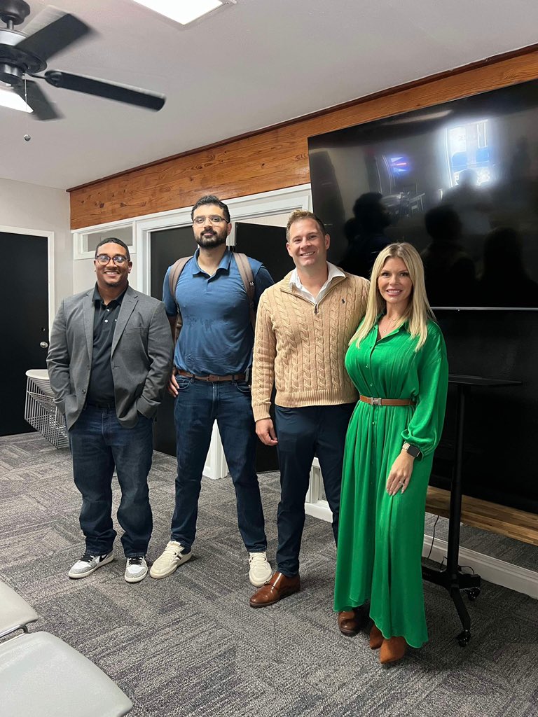 GregoryMonette's tweet photo. We were very fortunate and honored to be invited to speak at King James Lending office in front of several investors, wholesalers, brokers, builders and developers today in Seabrook. ⛵️ https://t.co/Rz6xp9hjpR