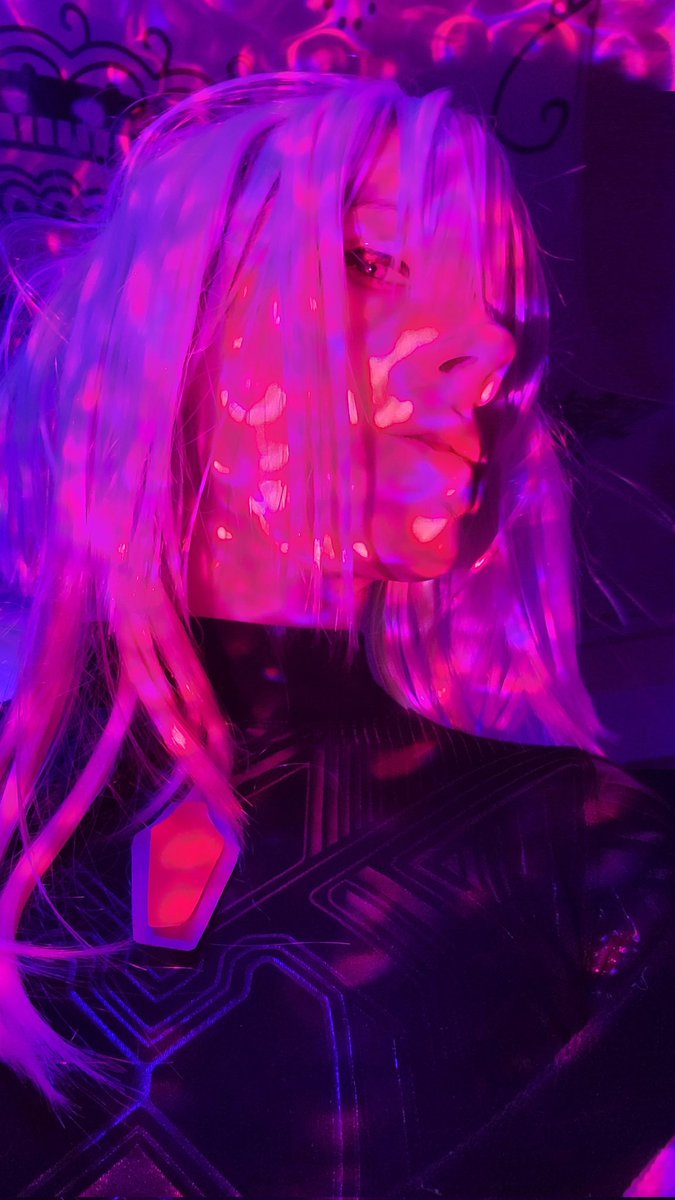 archerinventive's tweet photo. "You’re the guy who jumps into the fire to rescue someone, anyone, even when you know you’re gonna get burned. Just that type." -Lucy,  Cyberpunk Edgerunner. https://t.co/Clej4waL9K
