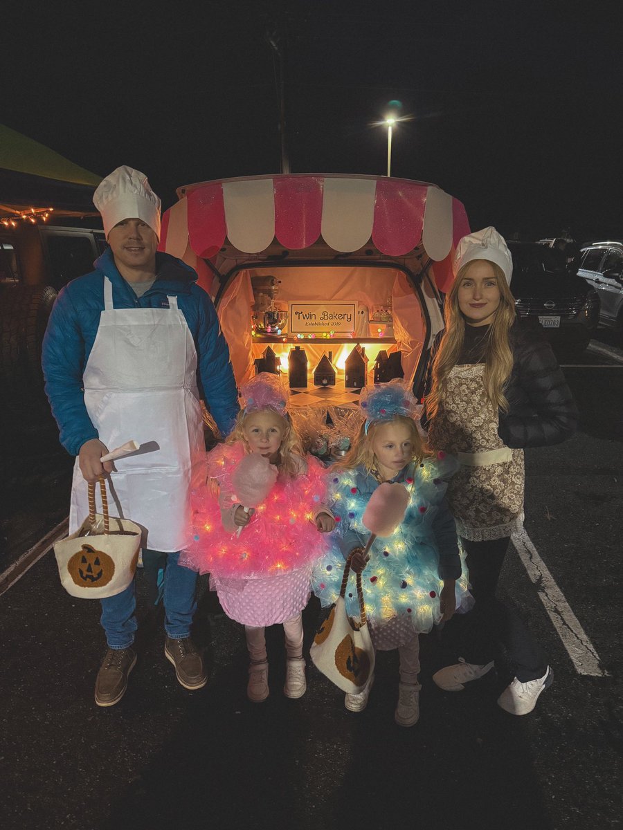 vennabean tweet media