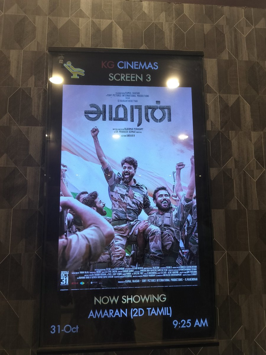 AkshayaAchoo1's tweet image. Vanthiten nu sollu 😎🔥

#Amaran #AmaranFDFS