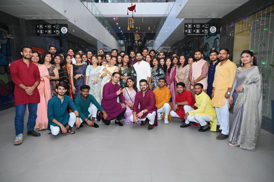 wroffy's tweet photo. From vibrant rangoli to delicious lunch, Diwali at Wroffy was filled with joy and togetherness. 

Happy Diwali from our team to yours! 🪔❤️

#Diwali #Wroffy https://t.co/ewwnSs0fj1