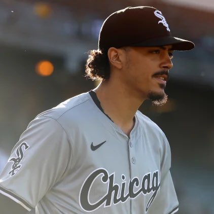 Miguel Vargas is the first player in MLB history to win a World Series ring while playing for a 121 loss team.