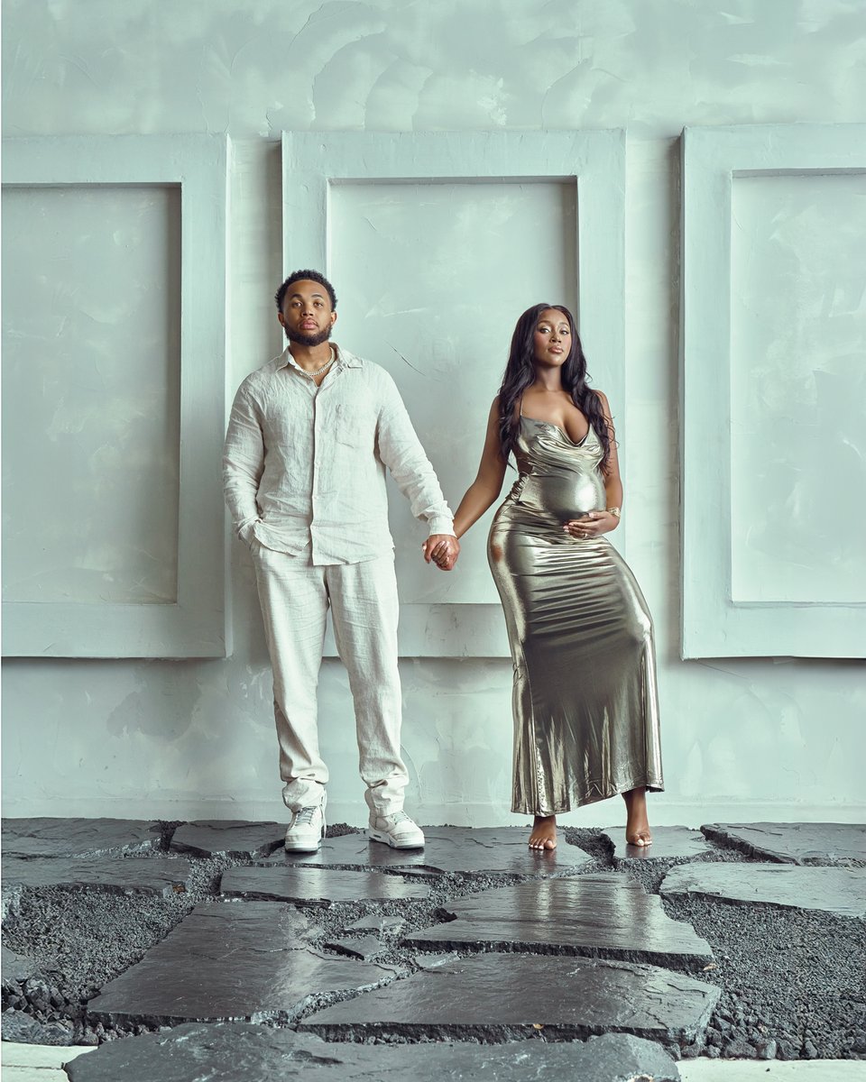 lvlstudios1's tweet photo. Gorgeous maternity shoot for a gorgeous family⁠🩶⁠
⁠
#maternityphotoshoot #maternitystudio #editorialphotography #maternityfashion #glampregnancy #pregnancyoutfits #pregnancyfashion #highfashion #maternityideas https://t.co/IBTlVVmFYs