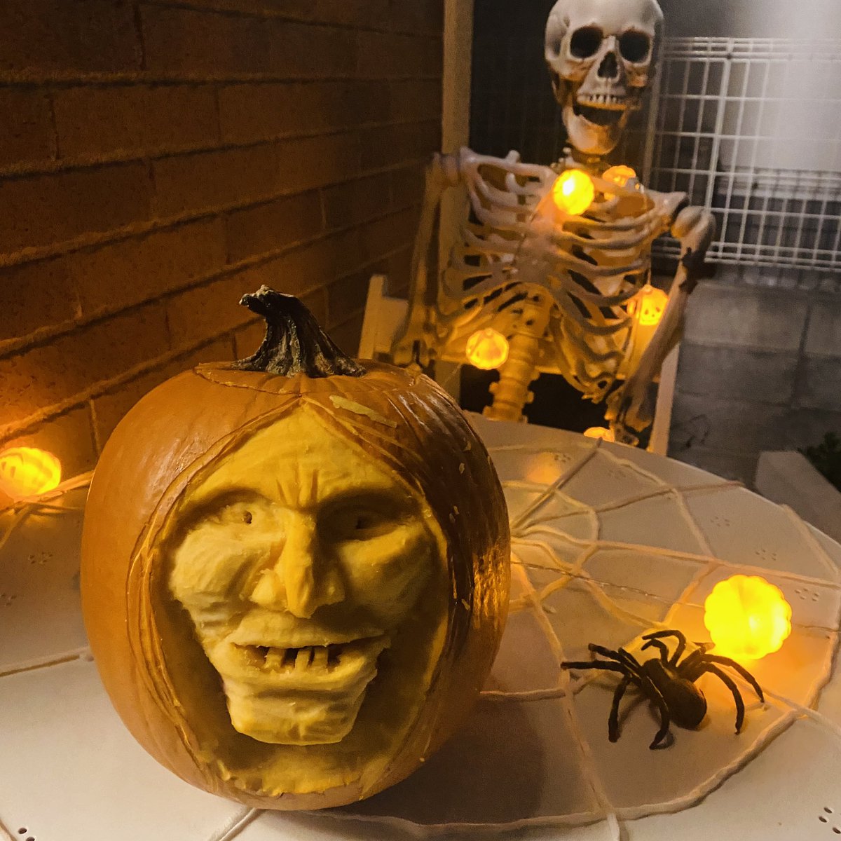 𝕳𝖆𝖕𝖕𝖞 𝕳𝖆𝖑𝖑𝖔𝖜𝖊𝖊𝖓🎃🕸️🕷️
I love carving pumpkins and these are some of my jack-o’-lanterns from this year and the past