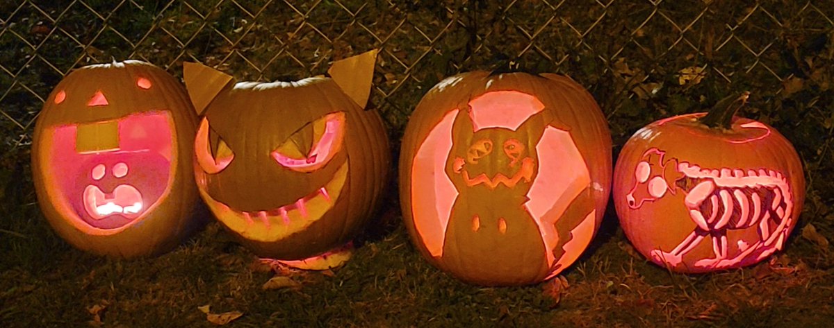 Heckgeck's tweet photo. Happy Halloween! 🎃
@Heckgeck @ZombieB0nes @PyrateKaptain @CrunchyCaws https://t.co/nNxxHj6HPw