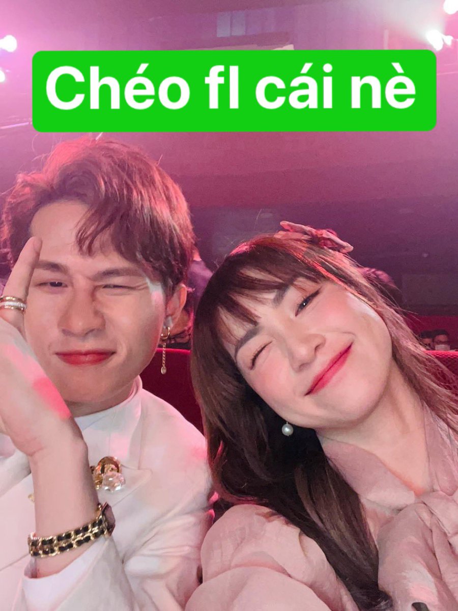 tuktuktuk's tweet photo. Kiếm thêm người bầu bạn 👯♂️
Anh chị em đi qua ngoắc tay nhau cái cho thân mật nhé 😘
Mãi yêu Ạ 😍
#chéo #flback #DaouOffroad #Dhanteras #GISELLE https://t.co/Upq5EHIv9i